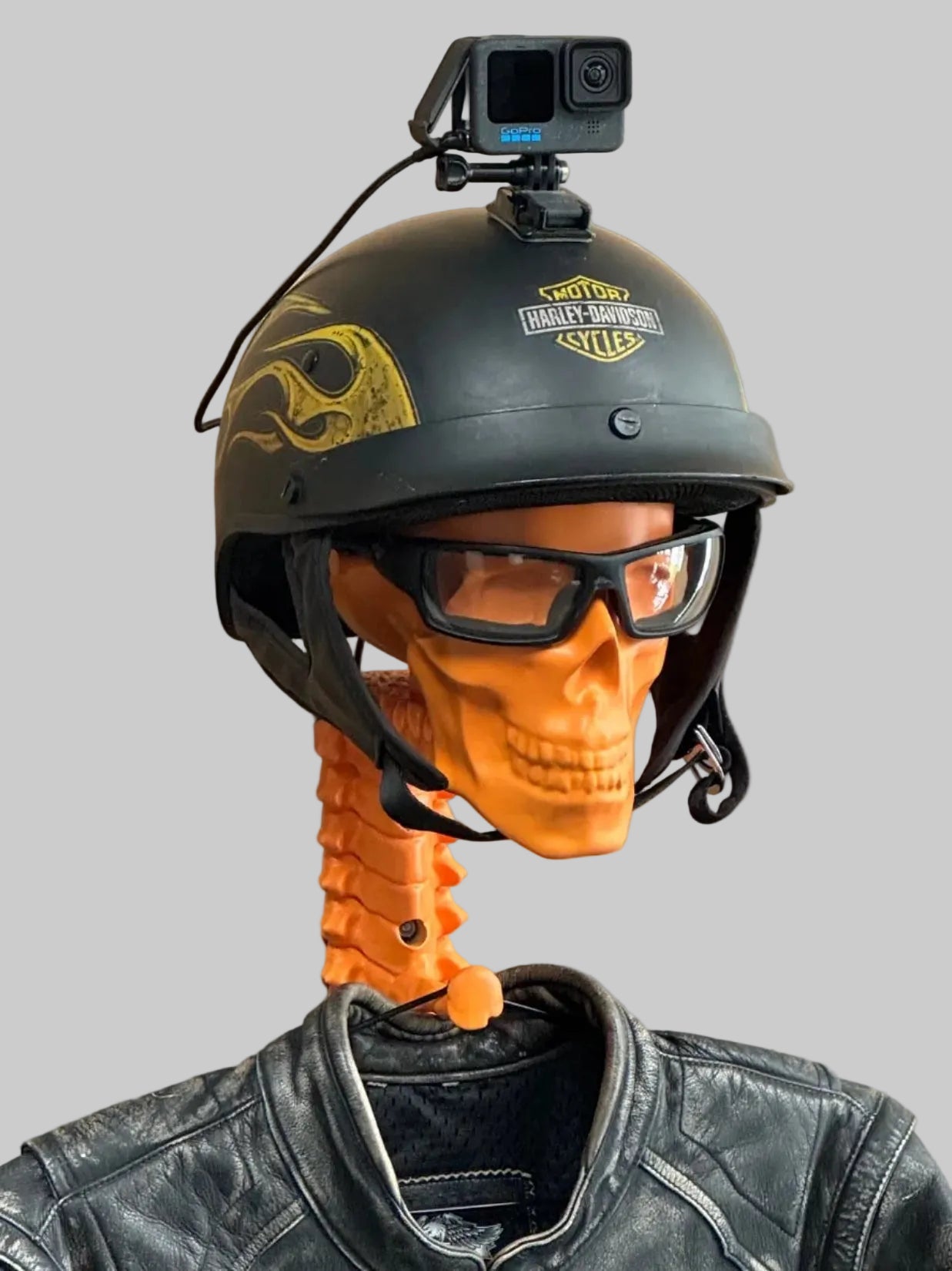 XR5 Matte Helmet Rack
