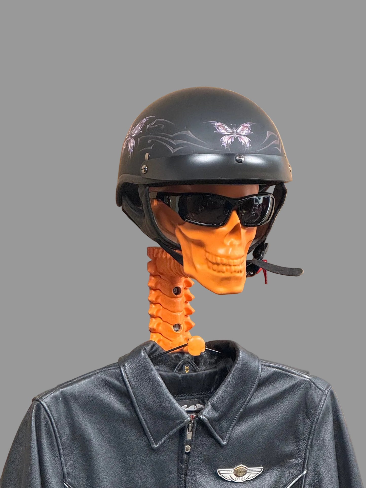 XR5 Matte Helmet Rack