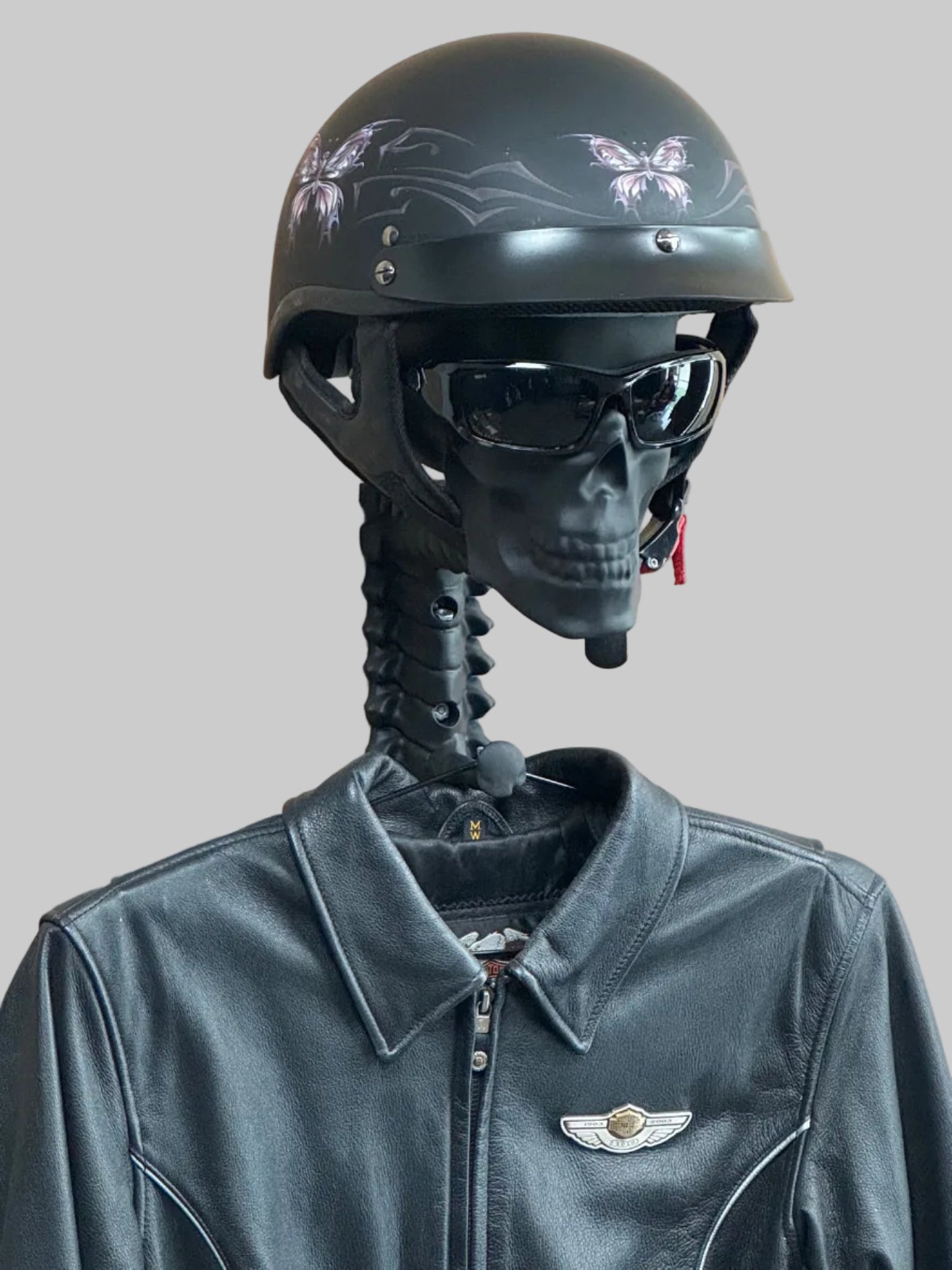 XR5 Matte Helmet Rack