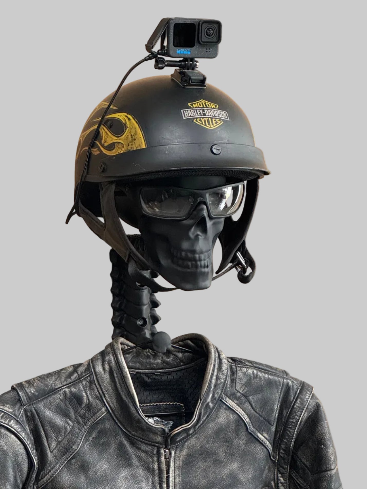 XR5 Matte Helmet Rack