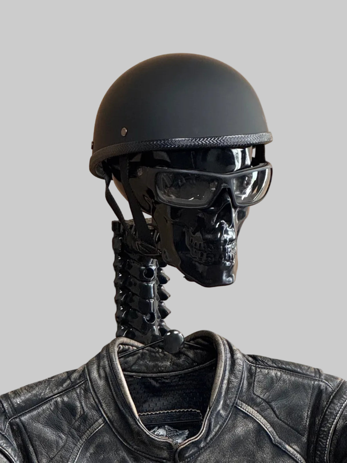 XR5 Gloss Helmet Rack